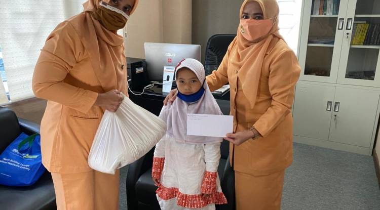 Kegiatan Santunan DWP Diskominfo