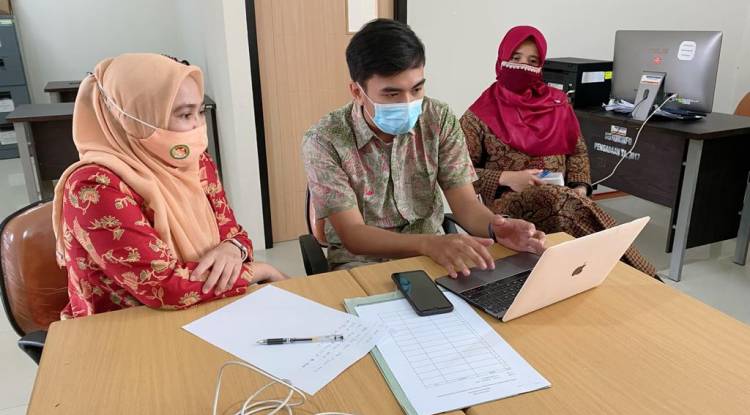 Pelatihan Dasar mengenal Website dan Tata Cara Mengelola WEB